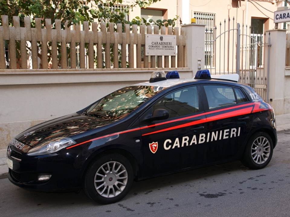 Controllo dei carabinieri a Trapani