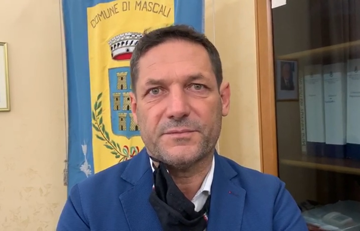 Il sindaco Luigi Messina