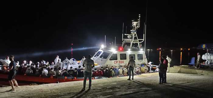 Migranti a Lampedusa
